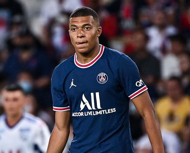 エムバペに“天文学的”な年俸169億円を提示」とすっぱ抜かれたパリSG