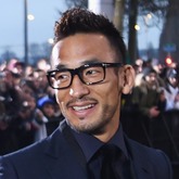 かっこよすぎ いつまでも憧れ 中田英寿氏と00万円超え高級車の 絵になる 2ショットに反響 サッカーダイジェストweb かっこよすぎ いつまでも憧れ 中田英寿氏と00万円超え高級車の 絵になる 2ショットに反響 サッカーダイジェストweb