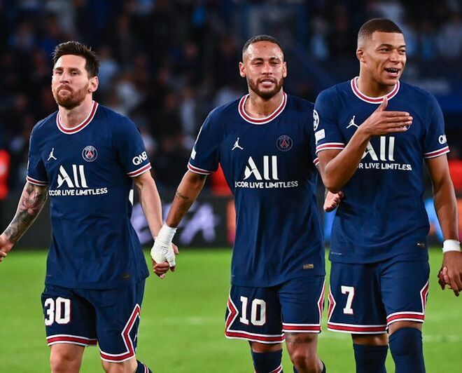 欧州を震え上がらせる和解の写真」パリSG“MNMトリオ”の裸体3ショット