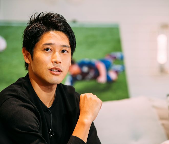 どうやって出会うんですかね 内田篤人が後輩選手の結婚報告に驚き 綺麗でしたよ とっても サッカーダイジェストweb